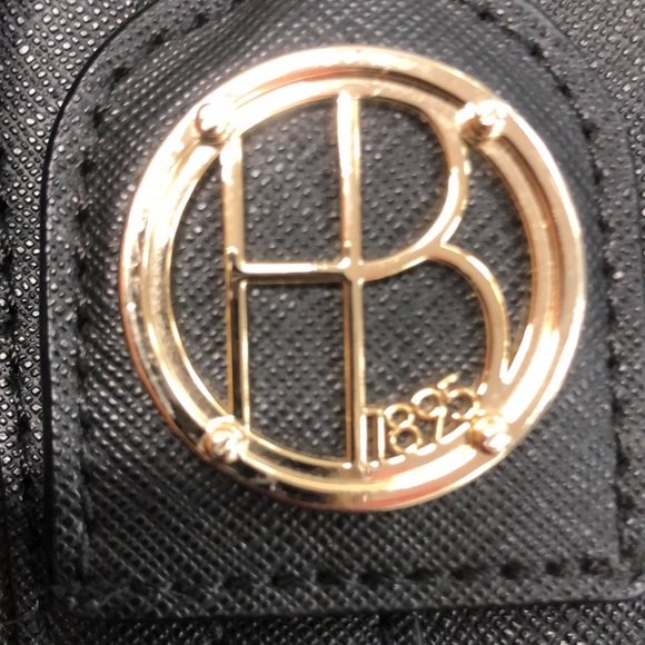 Henri Bendel crossbody briefcase laptop satchel.  Nice condition in Black & Gold - Picture 11 of 12